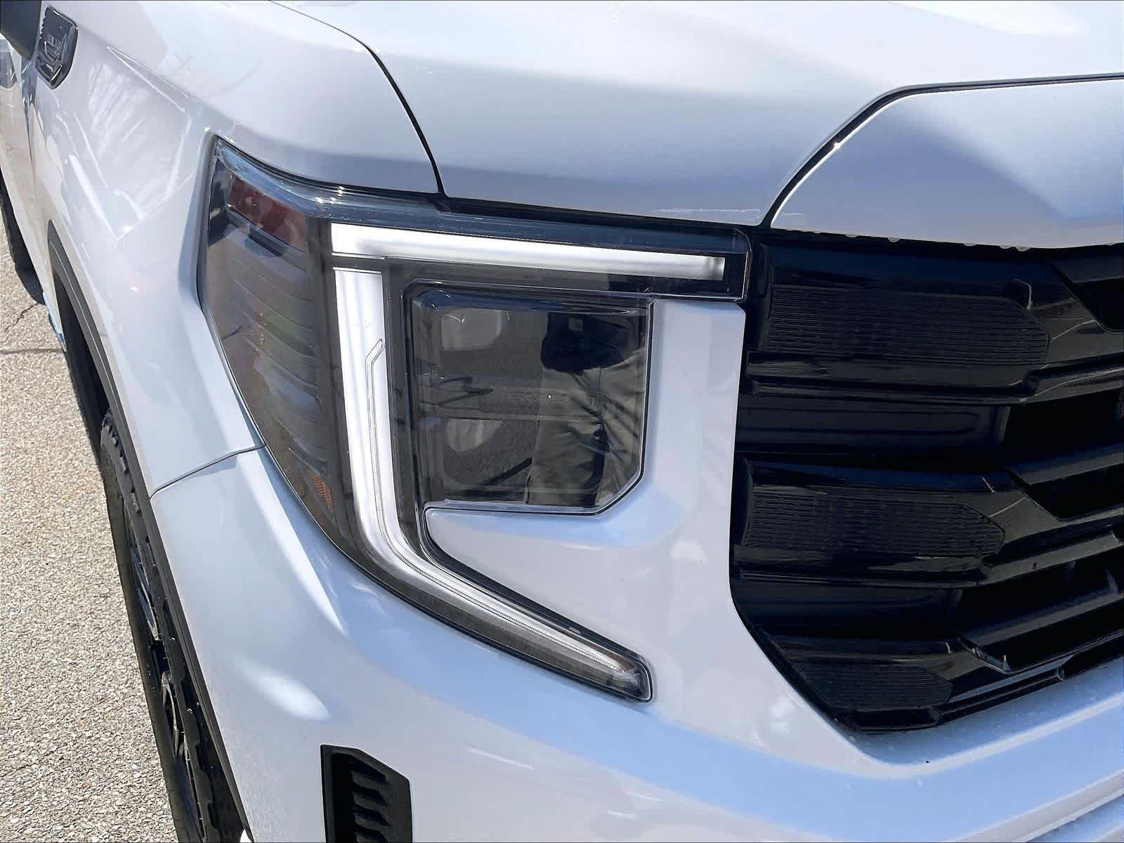 Used 2024 GMC Sierra 1500 Elevation w/ X31 Off-Road Package AWD/4WD image 33