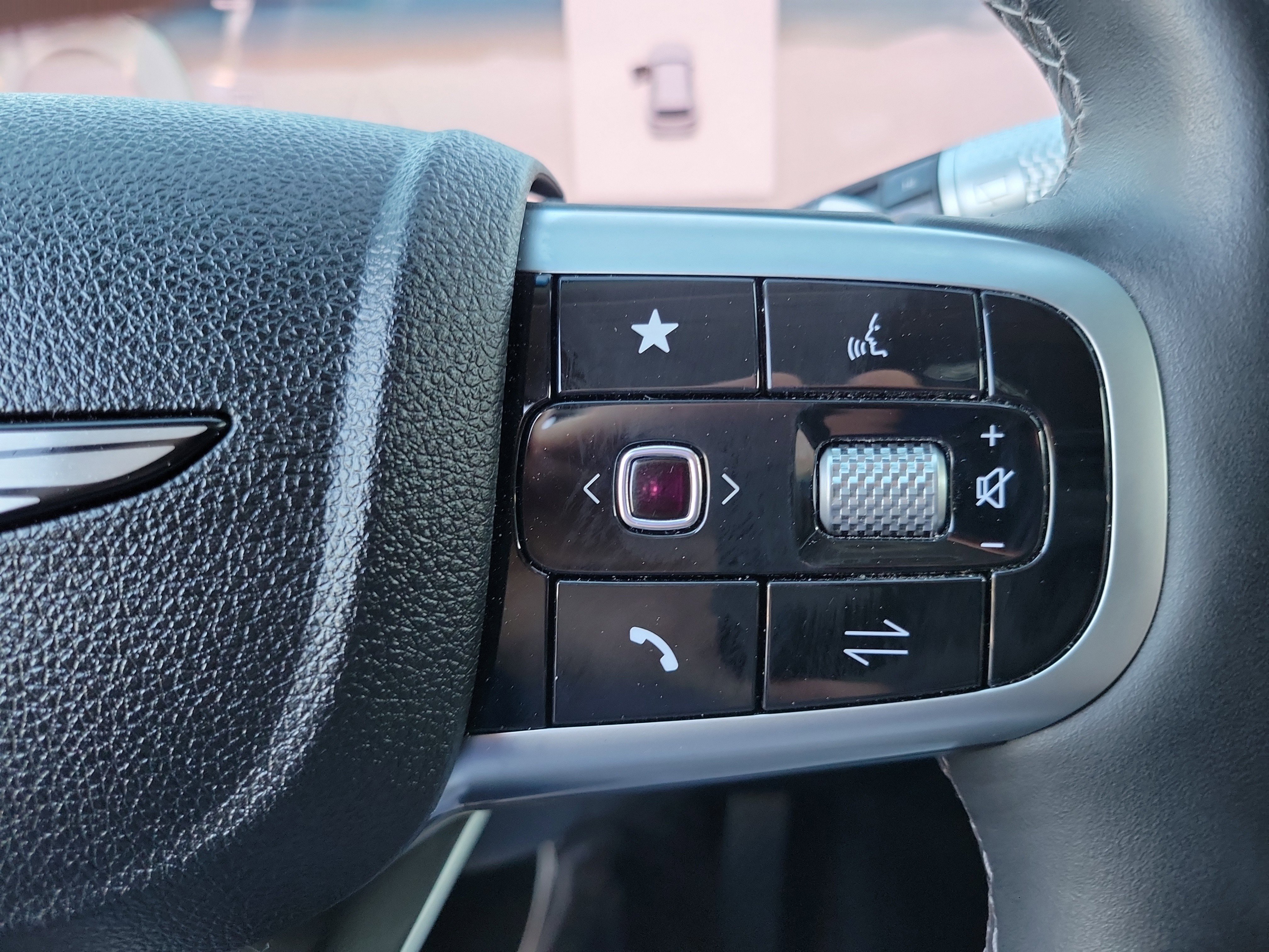 Certified 2025 Genesis GV80 2.5T Advanced image 10