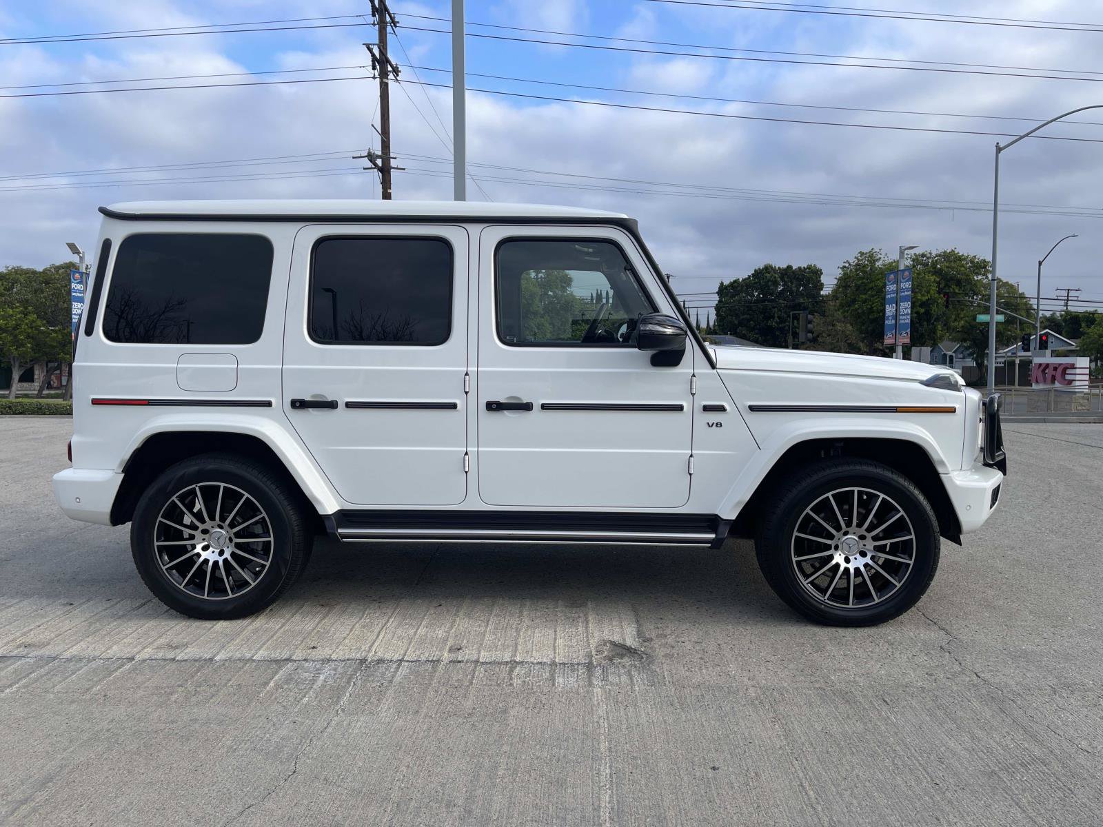 Used 2023 Mercedes-Benz G 550 image 2