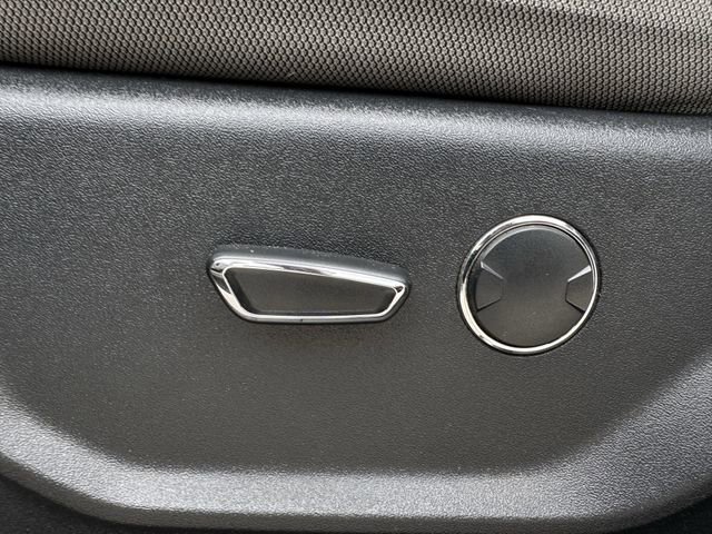 Certified 2017 Ford F250 XLT w/ XLT Premium Package AWD/4WD image 25