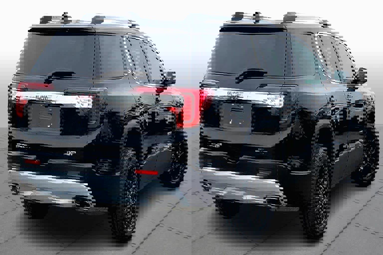 Used 2023 GMC Acadia SLE w/ Driver Convenience Package image 13