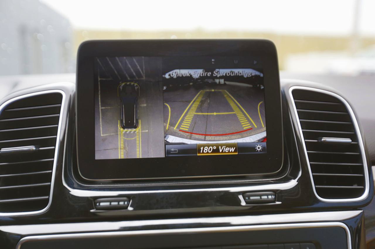Used 2019 Mercedes-Benz GLE 400 4MATIC w/ Premium 1 Package image 9