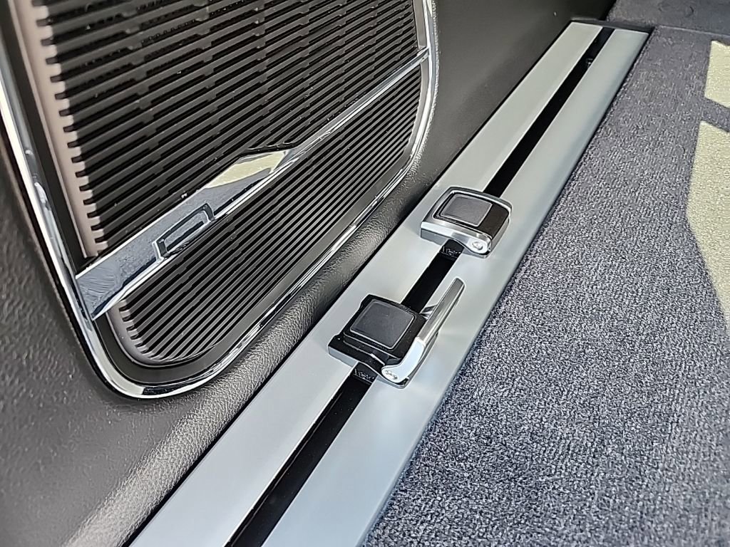 New 2025 Jeep Wagoneer L Series II image 18