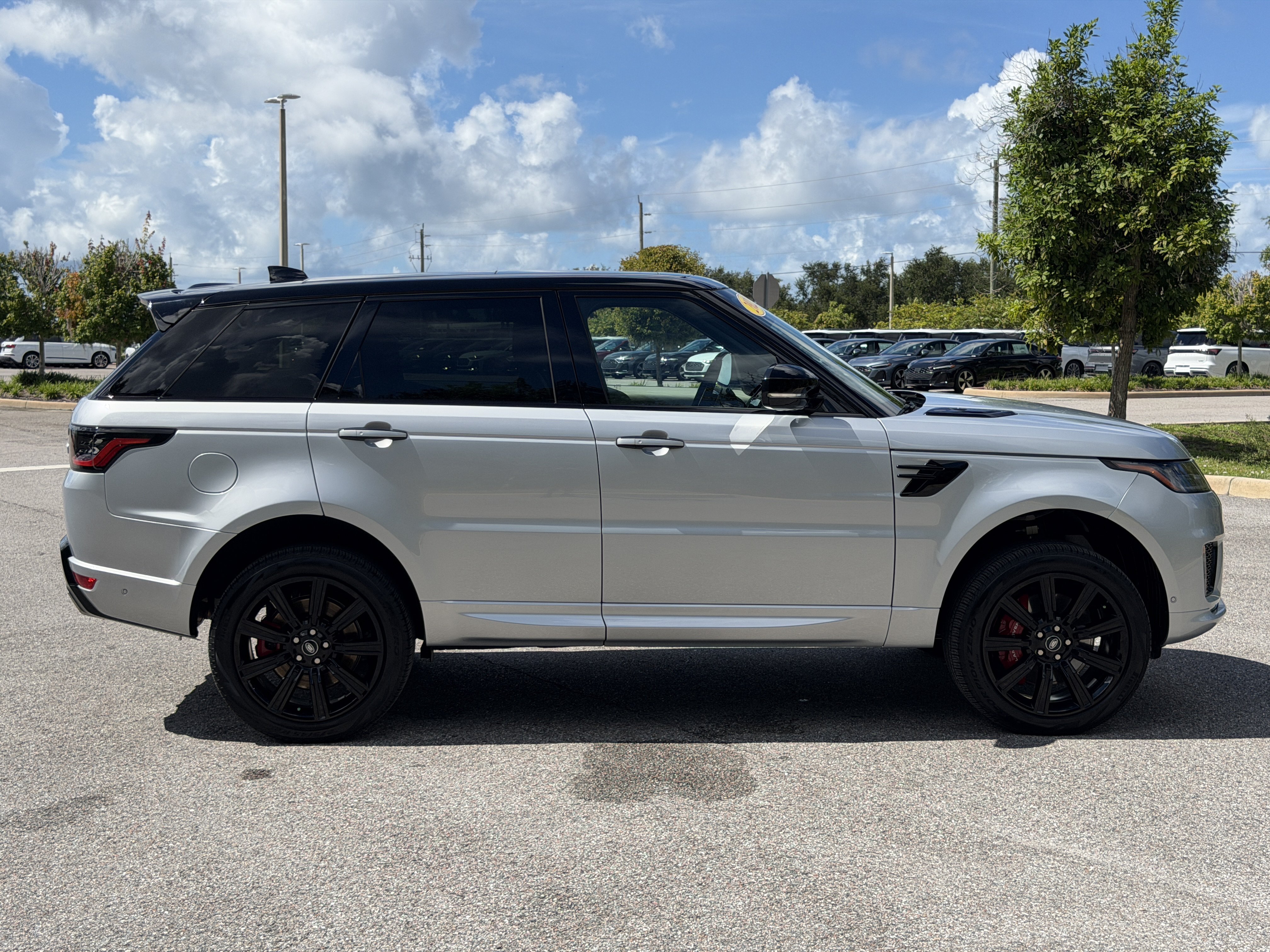 Used 2022 Land Rover Range Rover Sport HST AWD/4WD image 8