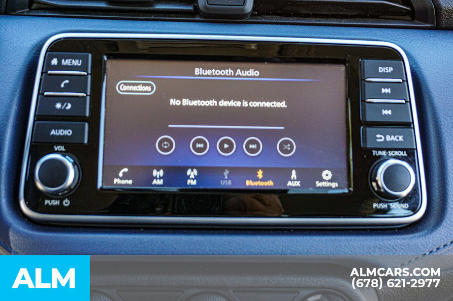 Used 2025 Nissan Versa SV FWD image 36