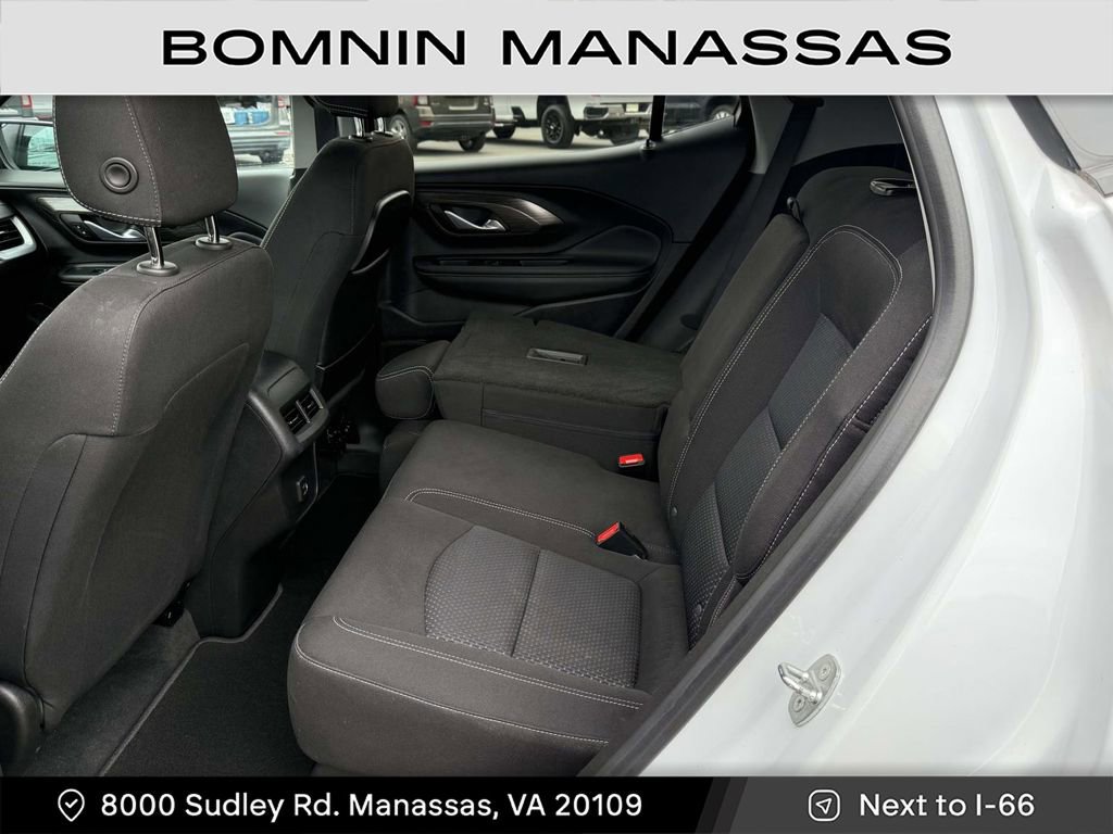 Used 2022 GMC Terrain SLE w/ Driver Convenience Package image 13