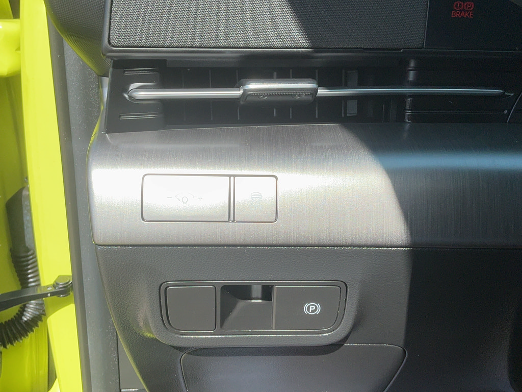 Used 2024 Hyundai Kona SEL FWD image 19
