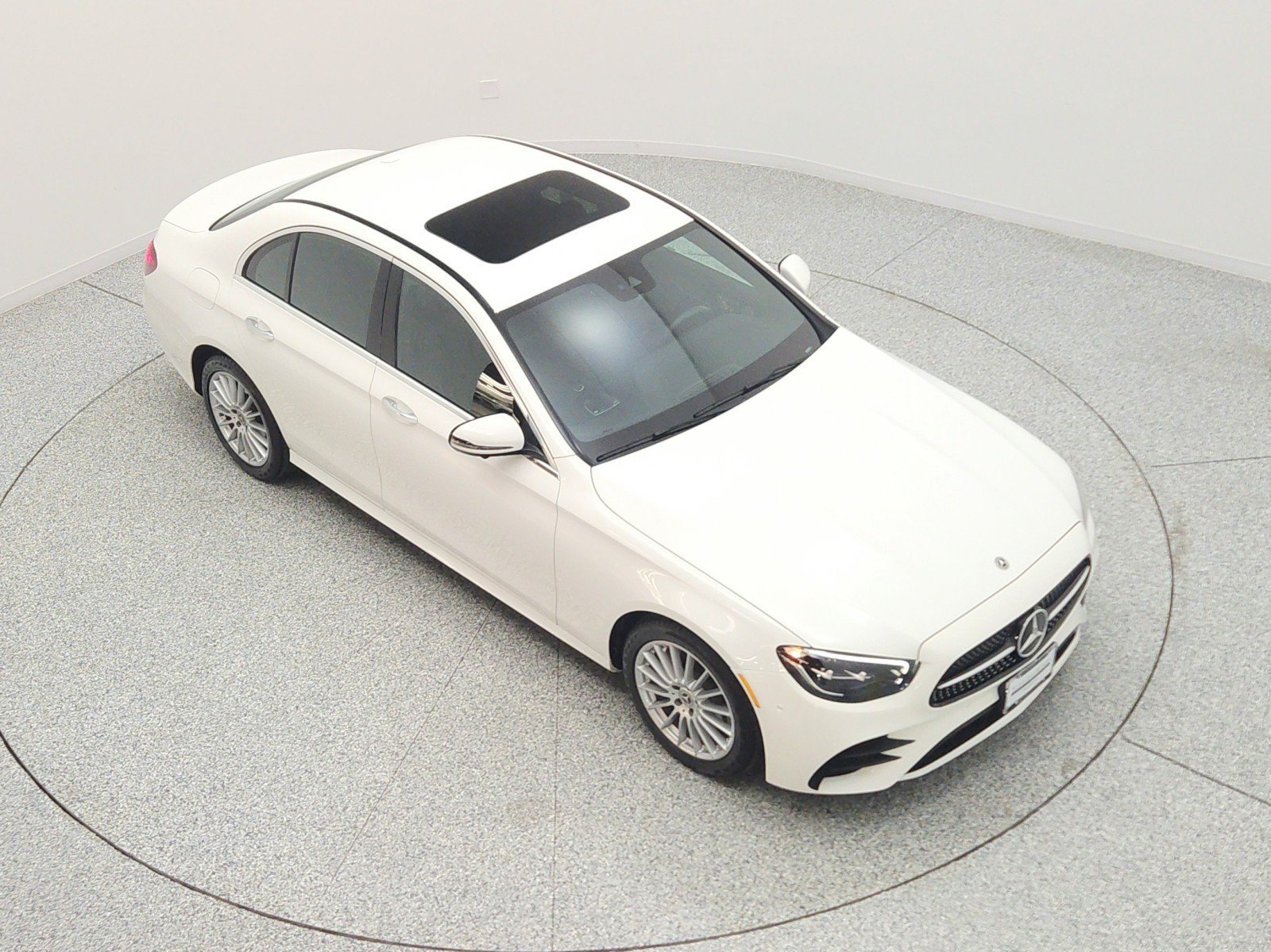 Used 2022 Mercedes-Benz E 350 Sedan image 25