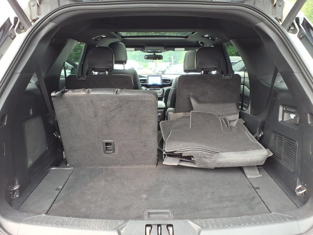 Used 2023 Ford Explorer ST w/ Equipment Group 401A AWD/4WD image 30