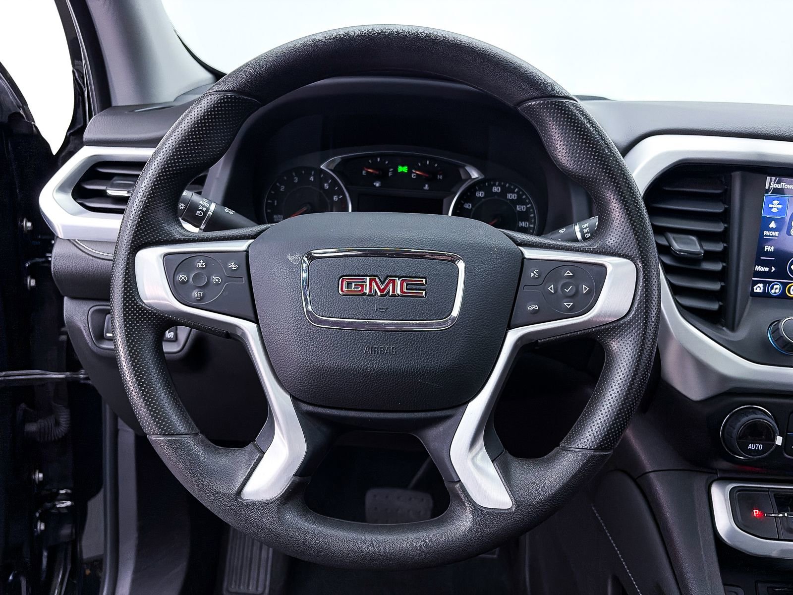 Used 2022 GMC Acadia SLE w/ Driver Convenience Package FWD image 31