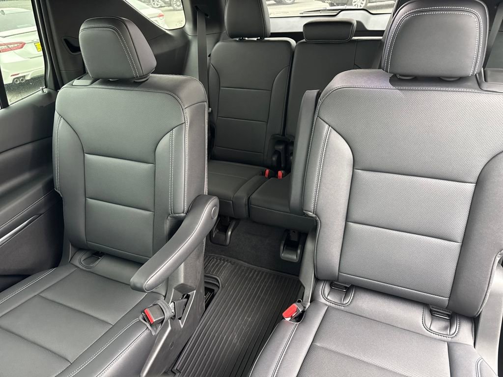 New 2025 Chevrolet Traverse LT w/ LPO, Floor Liner Package image 14