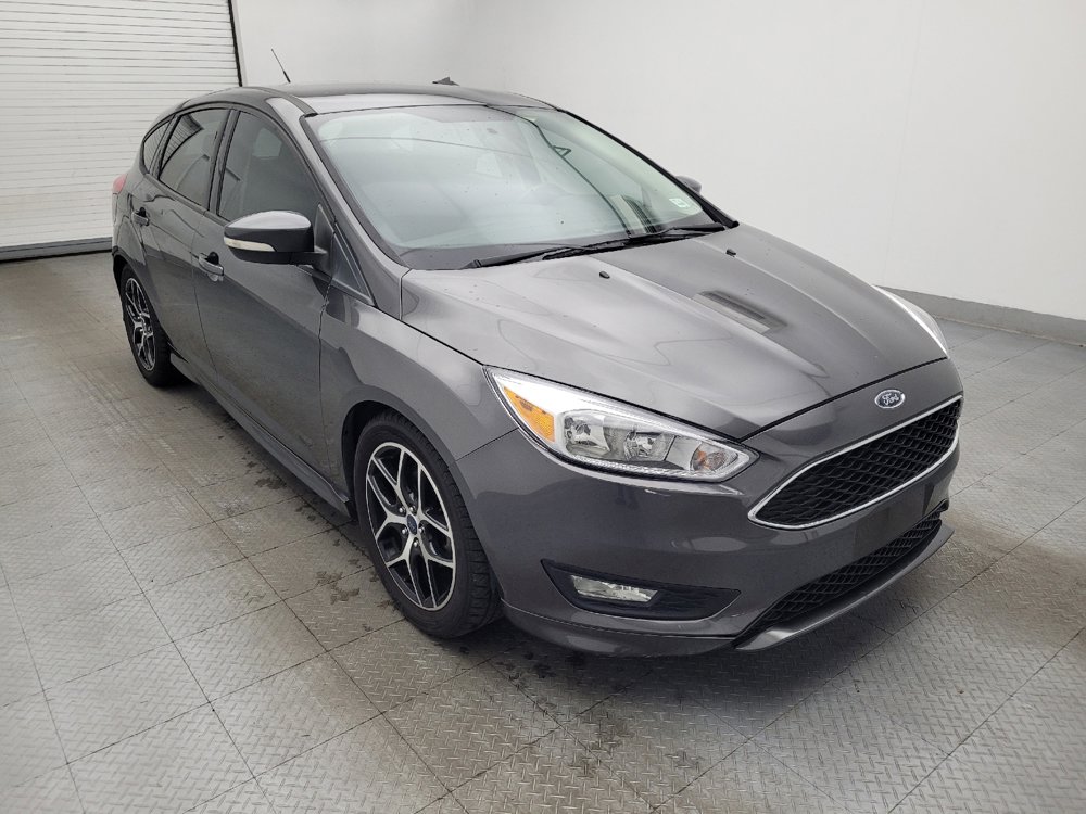 Used 2015 Ford Focus SE w/ SE Sport Package image 13