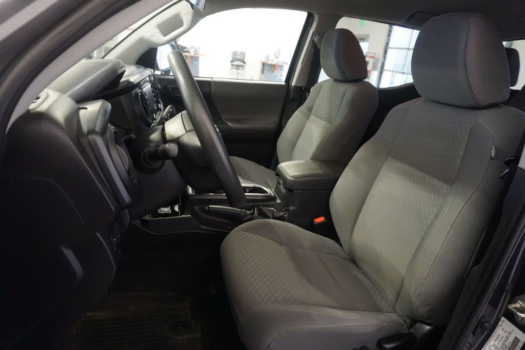 Used 2021 Toyota Tacoma SR AWD/4WD image 13