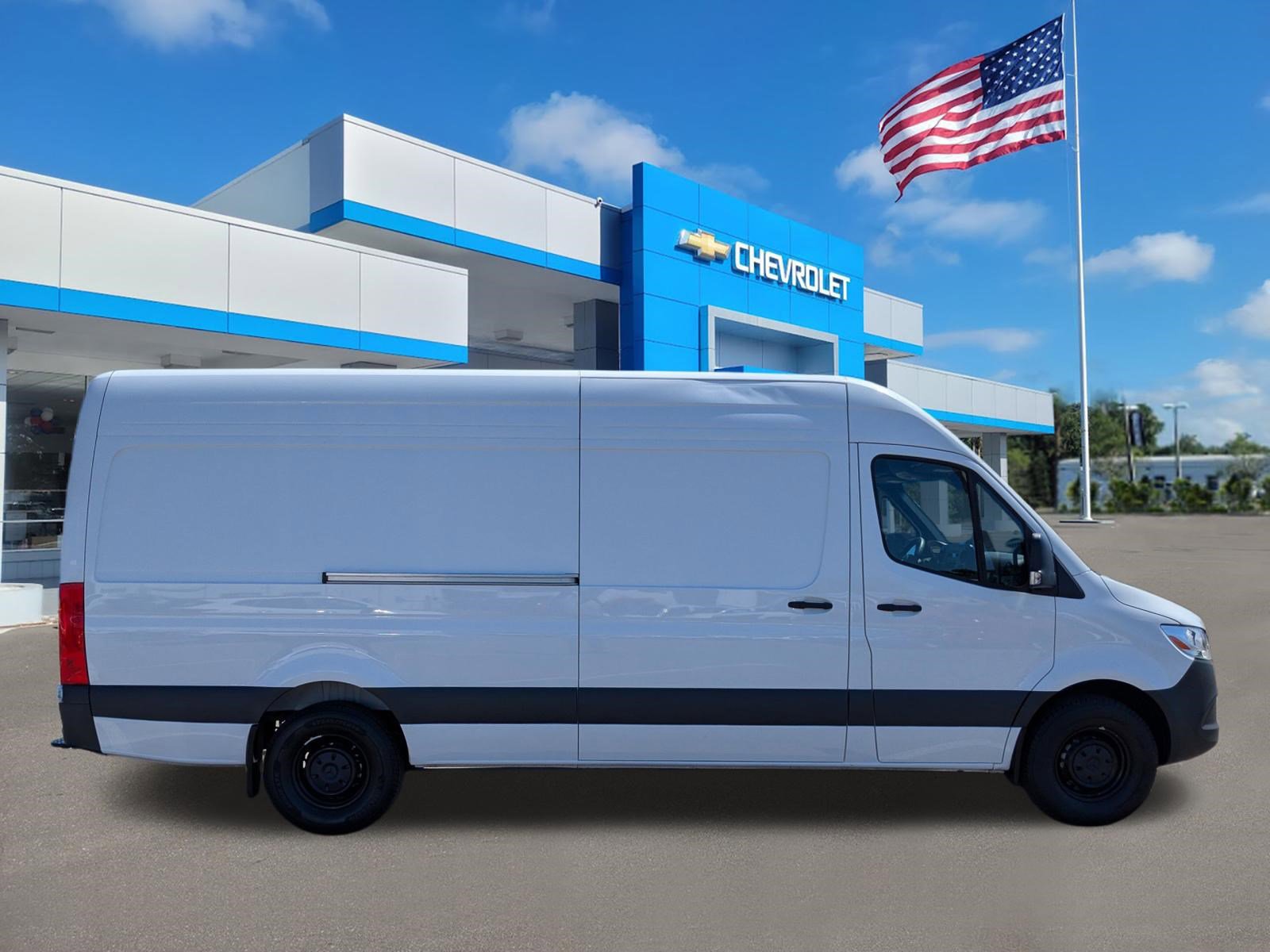 Used 2025 Mercedes-Benz Sprinter 2500 image 3