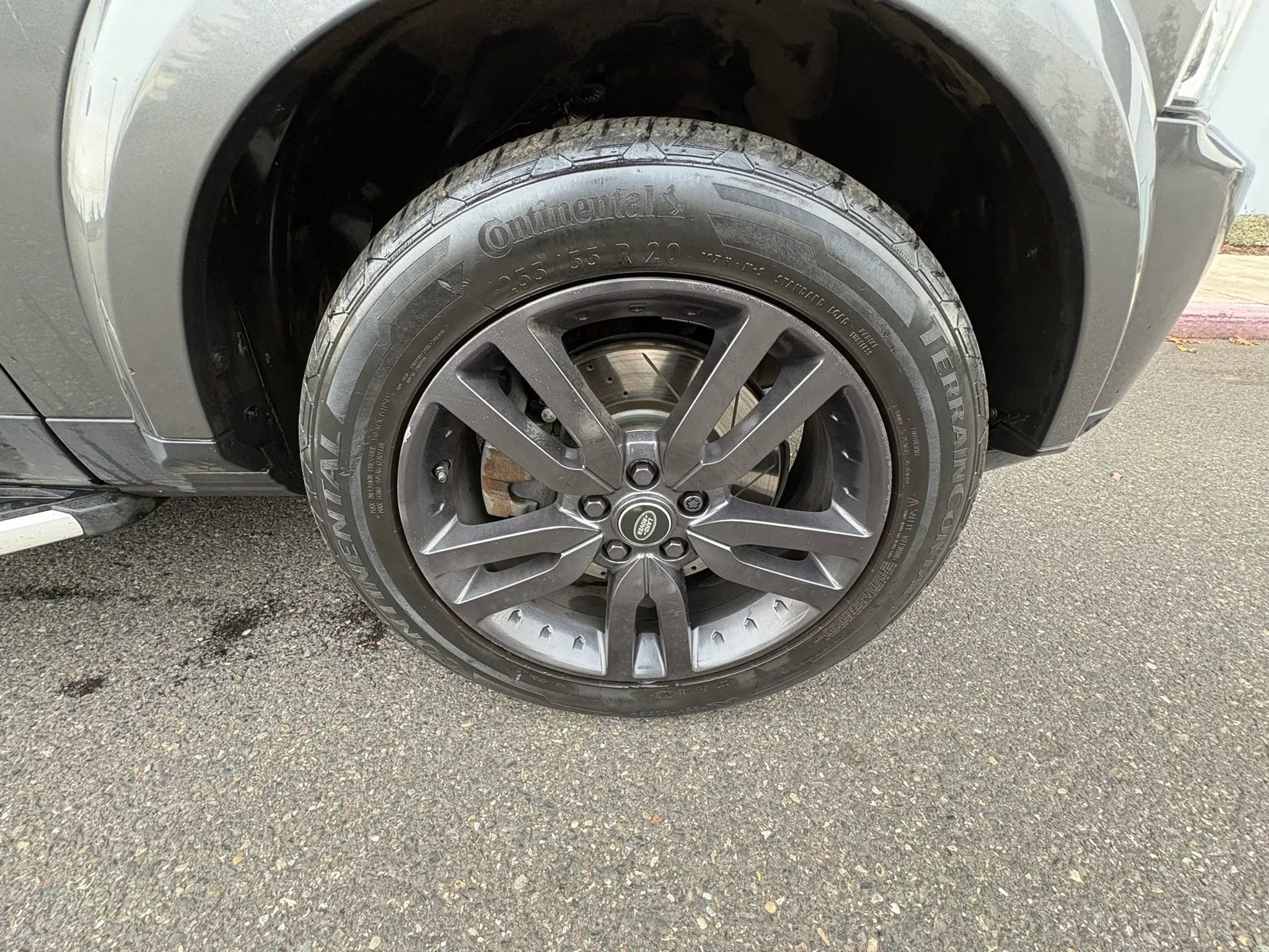 Used 2015 Land Rover LR4 HSE image 32