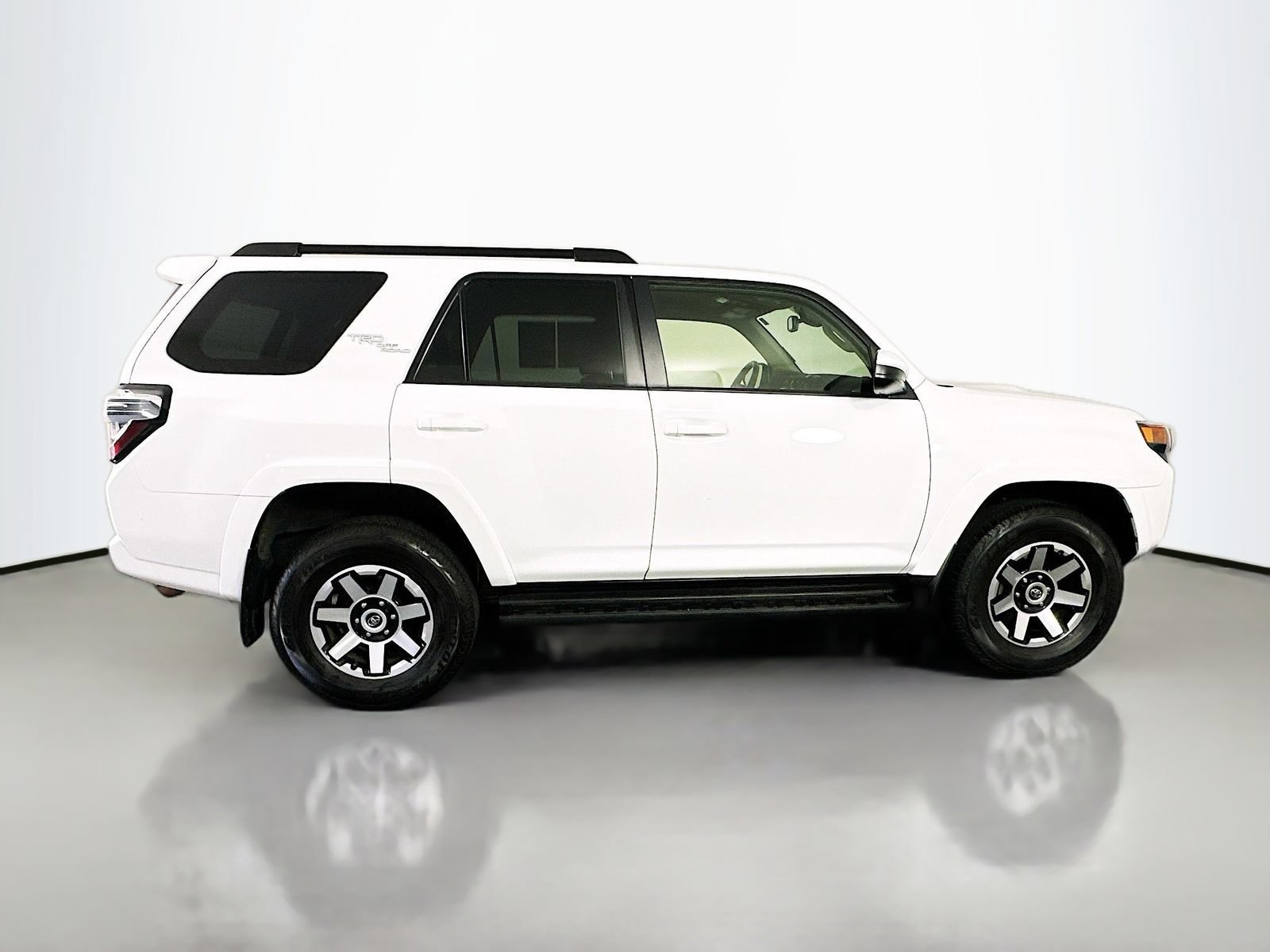 Used 2022 Toyota 4Runner TRD Off-Road AWD/4WD image 8