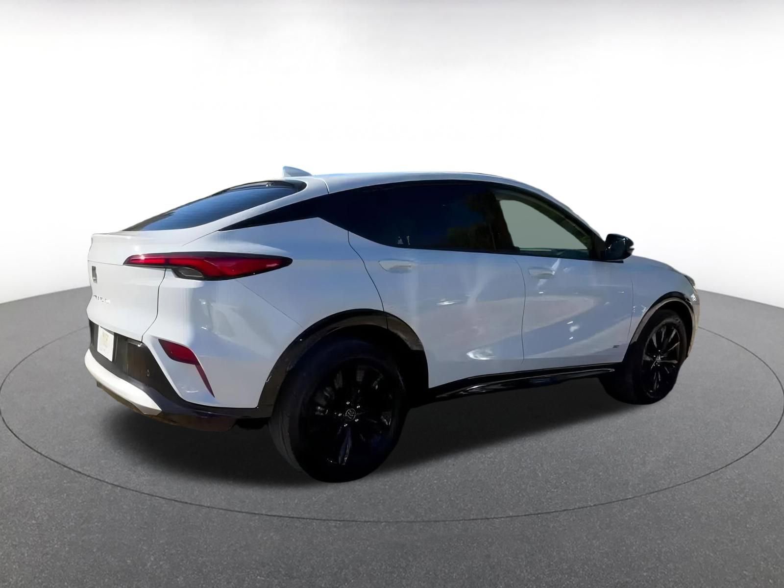 Used 2025 Buick Envista Sport Touring image 14