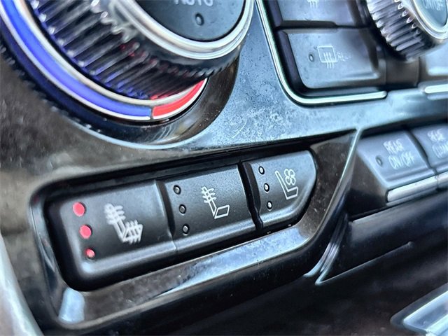 Used 2021 GMC Yukon Denali w/ Denali Premium Package image 38