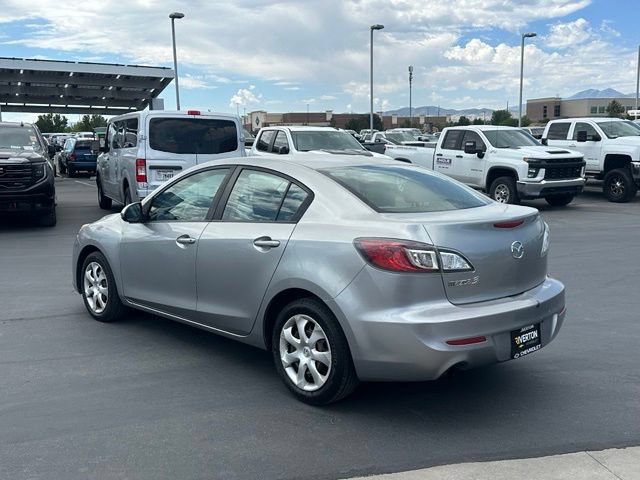 Used 2013 MAZDA MAZDA3 i SV w/ Convenience Pkg FWD image 3