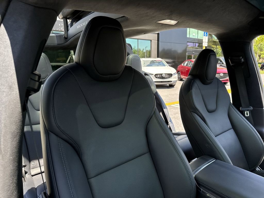Used 2024 Tesla Model X image 47