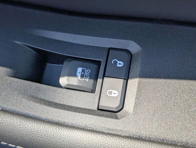 New 2026 Jeep Grand Cherokee Laredo AWD/4WD image 31