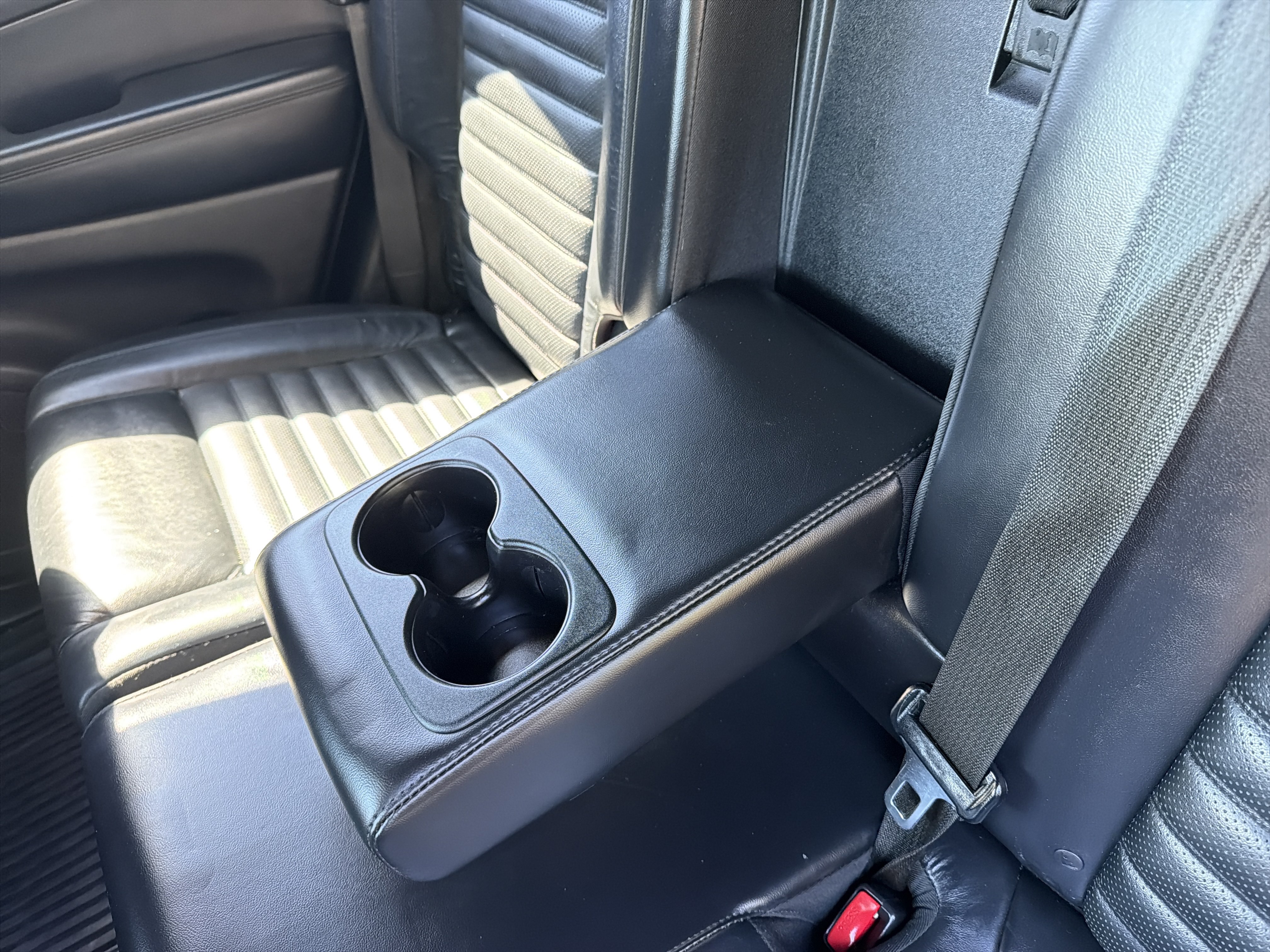 Used 2018 Jeep Grand Cherokee Limited AWD/4WD image 33