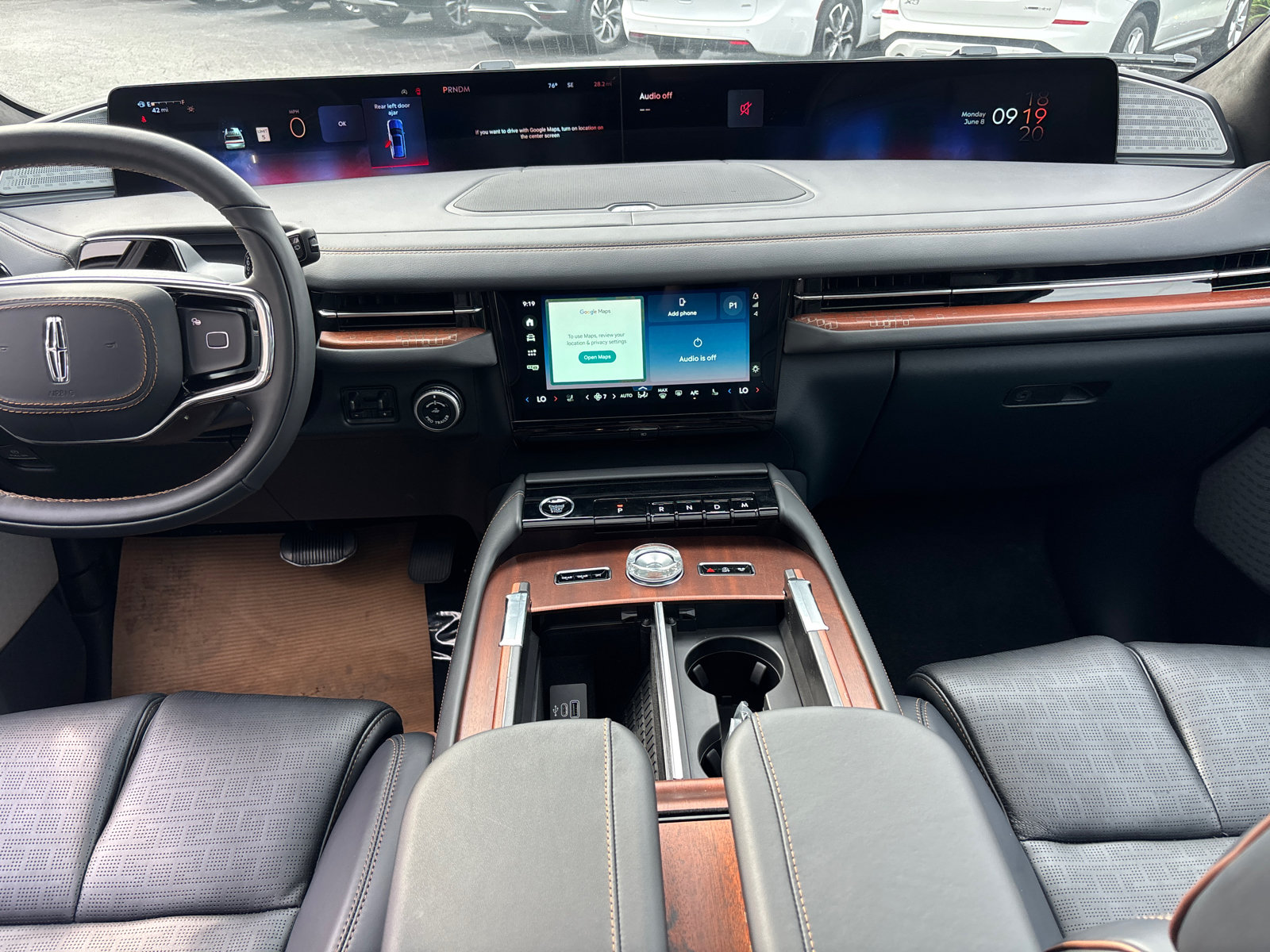 New 2026 Lincoln Navigator L Black Label AWD/4WD image 29
