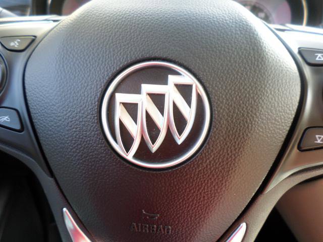 Used 2020 Buick Envision Essence AWD/4WD image 25