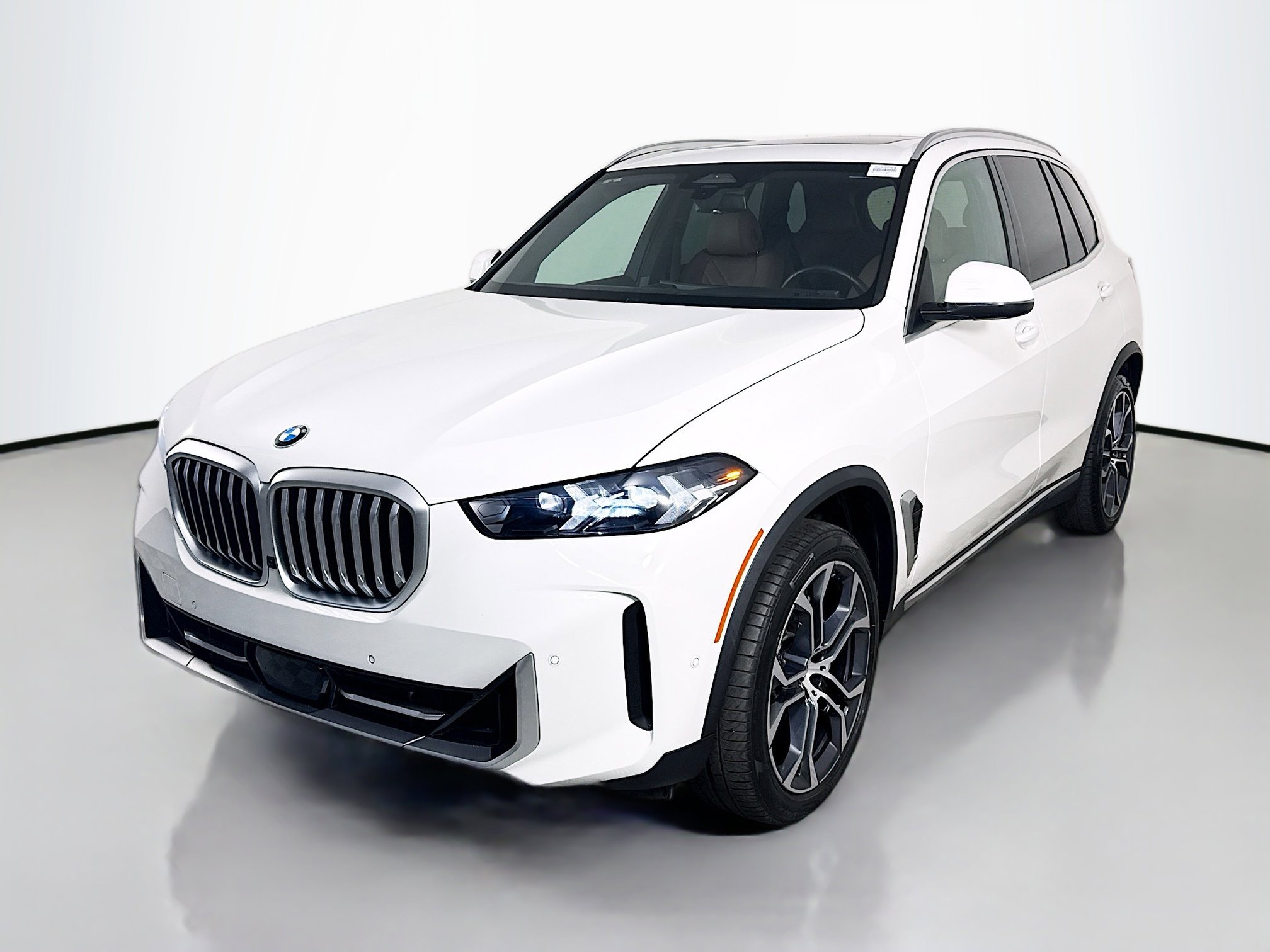 Used 2024 BMW X5 sDrive40i image 4