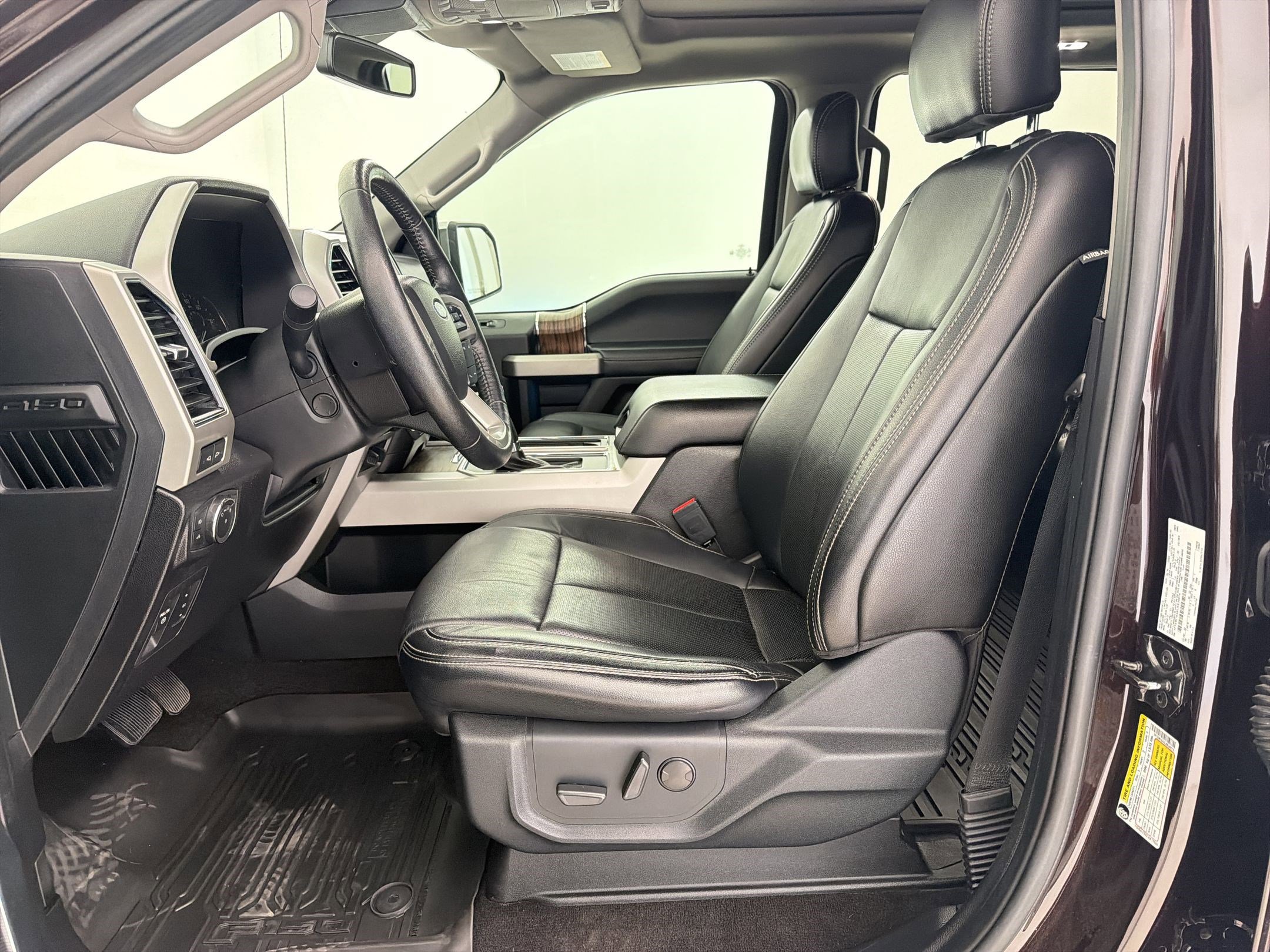 Certified 2020 Ford F150 Lariat w/ Equipment Group 502A Luxury image 5