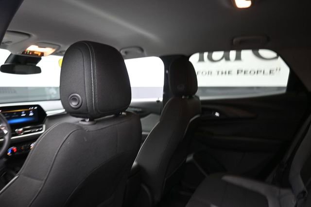 Used 2024 Chevrolet TrailBlazer LT w/ LT Cold Weather Package FWD image 25