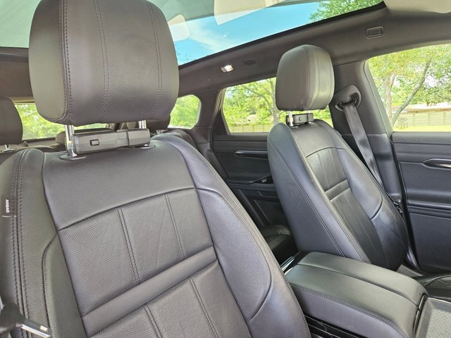 Used 2020 Land Rover Range Rover Evoque R-Dynamic SE image 24