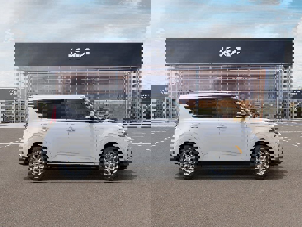 New 2025 Kia Soul LX w/ LX Technology Package image 7