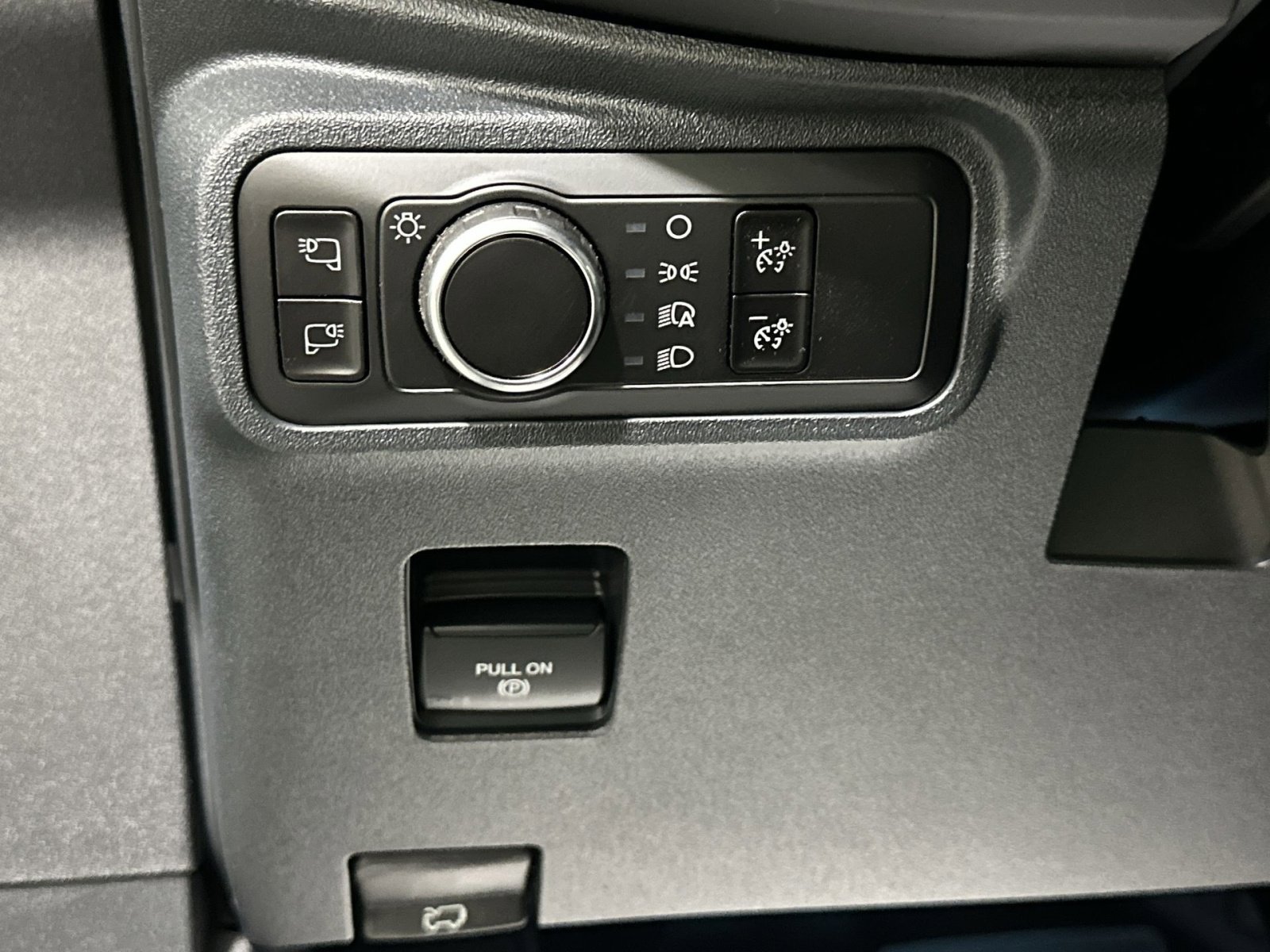 New 2025 Ford Bronco Badlands image 18