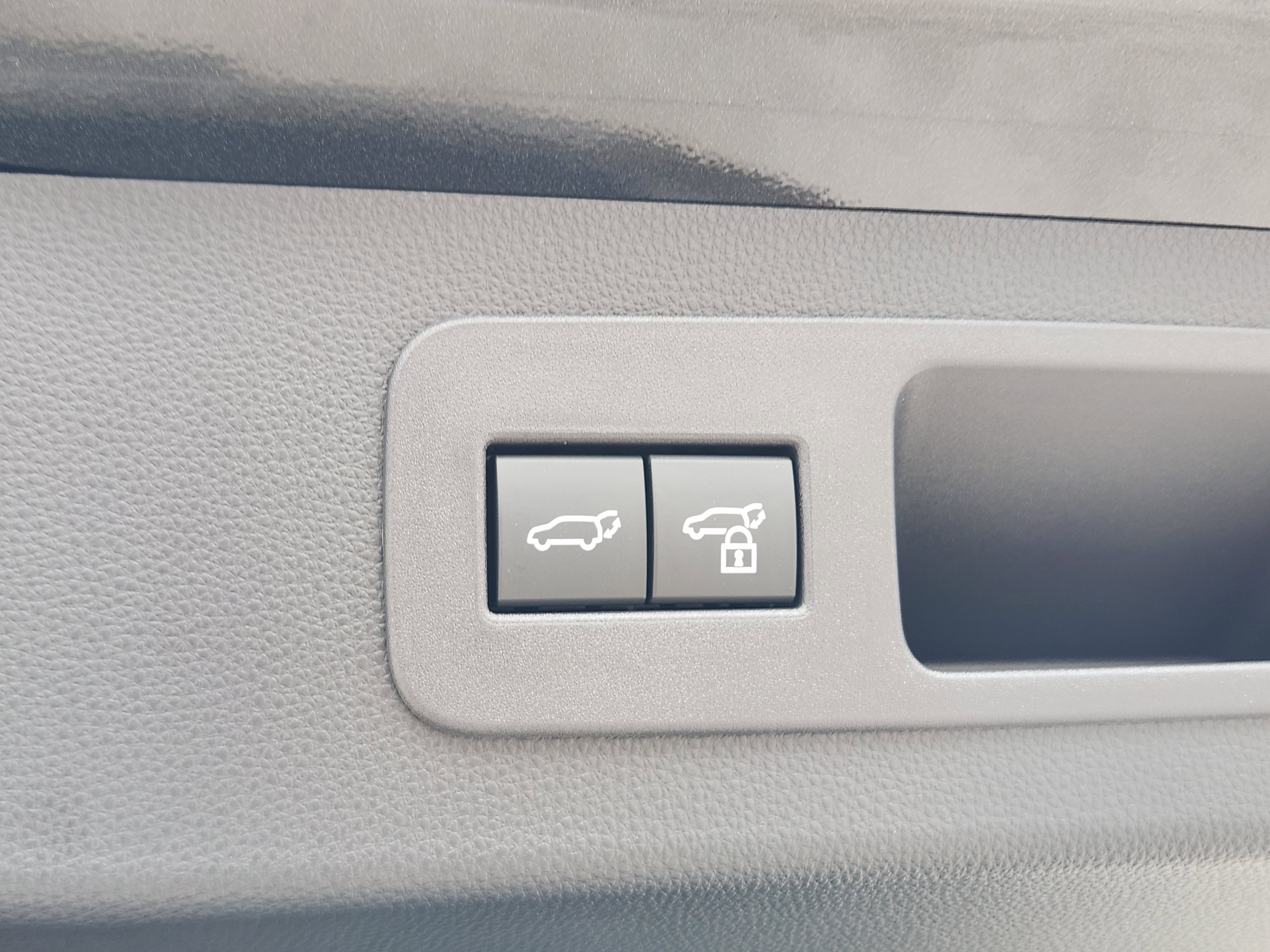 New 2026 Lexus LX 700h Luxury image 24