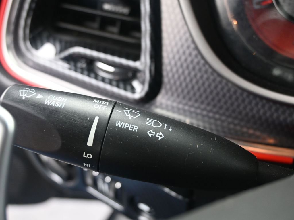 Used 2016 Dodge Challenger SRT Hellcat image 29