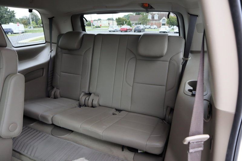 Used 2017 GMC Yukon SLT w/ Open Road Package image 17