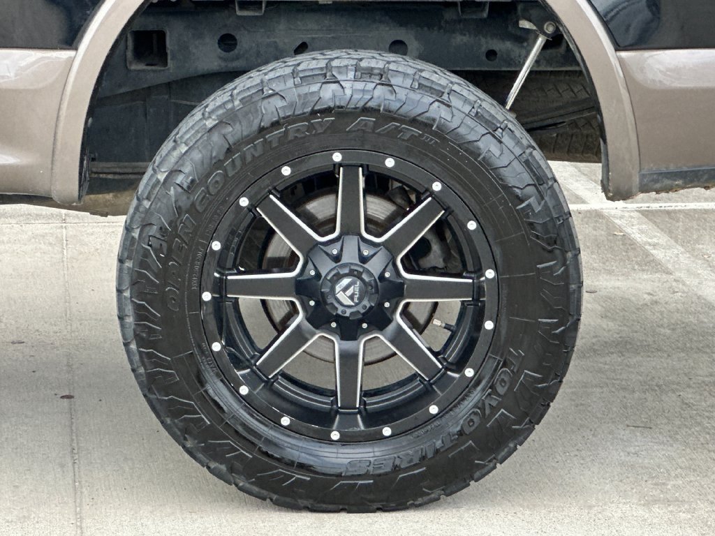 Used 2019 Ford F150 King Ranch w/ Equipment Group 601A Luxury AWD/4WD image 26