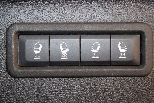 Used 2024 Jeep Wagoneer L Series II w/ Flexible Seating Group image 16