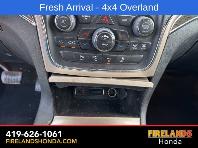 Used 2014 Jeep Grand Cherokee Overland w/ Advanced Technology Group AWD/4WD image 25