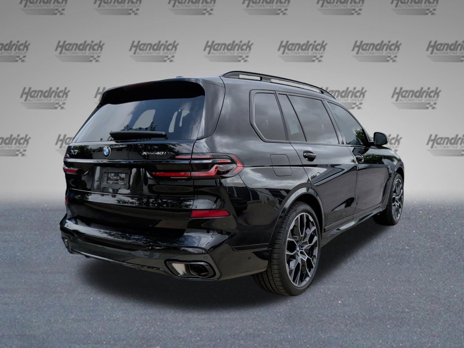 Certified 2026 BMW X7 xDrive40i w/ M Sport Package AWD/4WD image 7