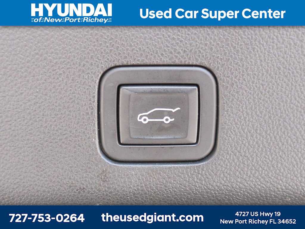 Used 2024 GMC Yukon XL Denali w/ Advanced Technology Package AWD/4WD image 13