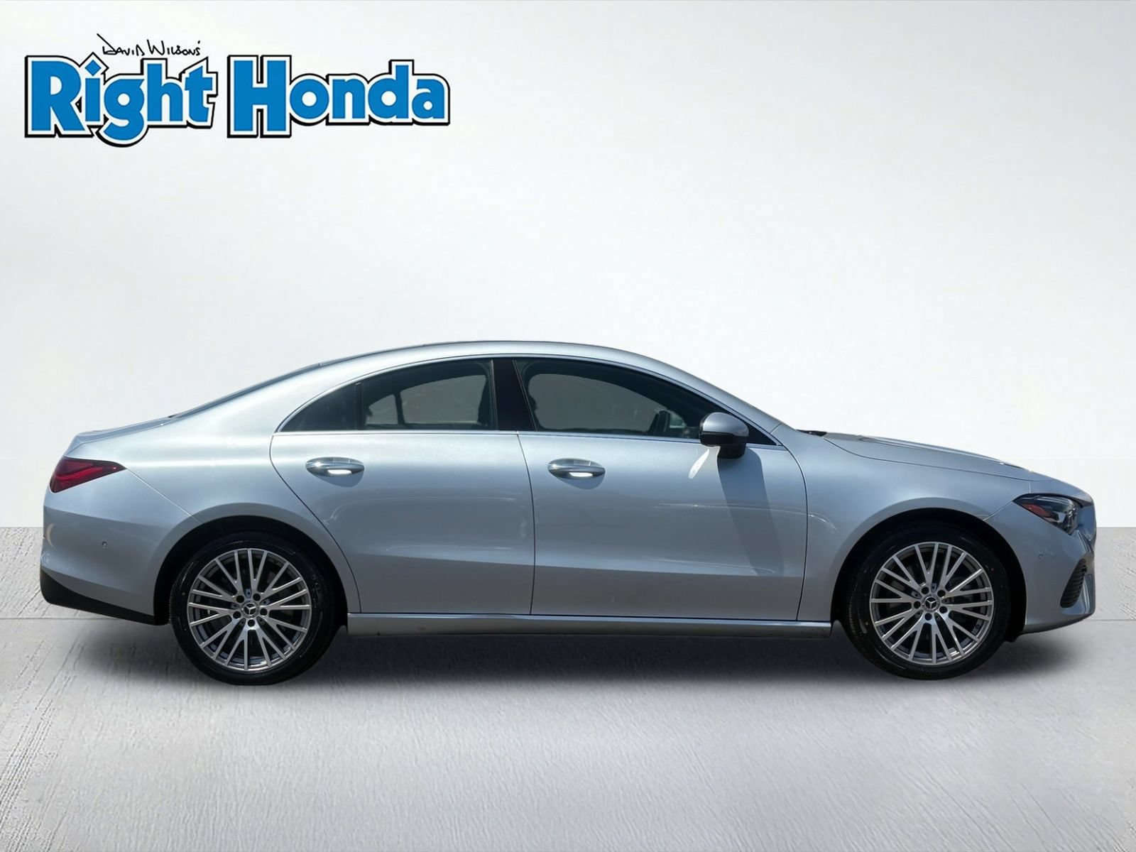 Used 2025 Mercedes-Benz CLA 250 4MATIC image 8
