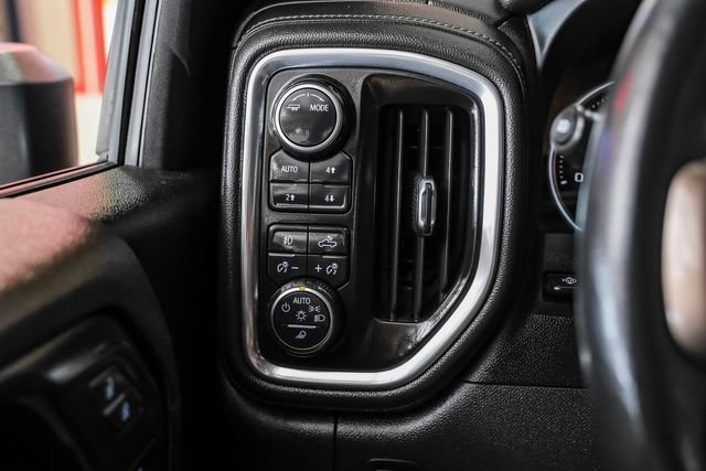 Used 2022 Chevrolet Silverado 3500 High Country w/ Technology Package AWD/4WD image 27