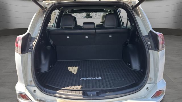 Used 2017 Toyota RAV4 SE AWD/4WD image 26