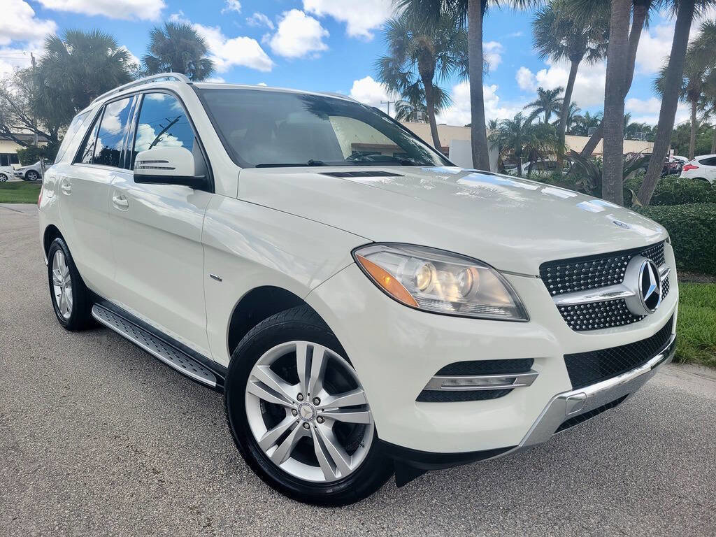 Used 2012 Mercedes-Benz ML 350 BlueTEC 4MATIC image 2