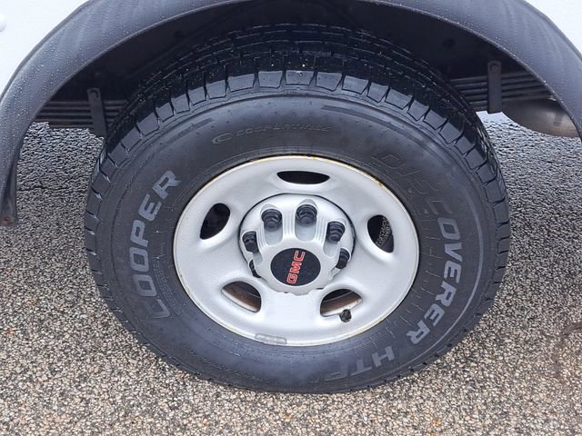 Used 2022 GMC Savana 3500 w/ Power Convenience Package image 19