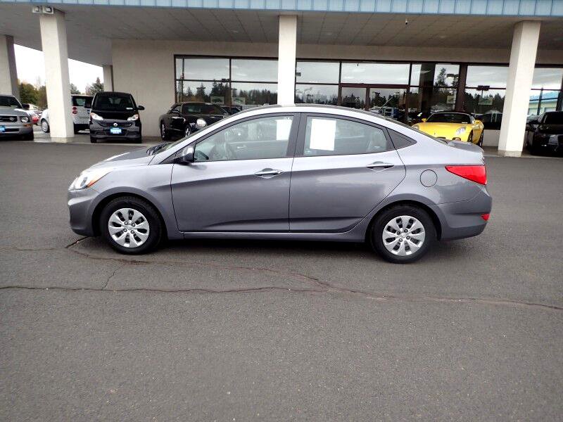 Used 2017 Hyundai Accent SE image 2
