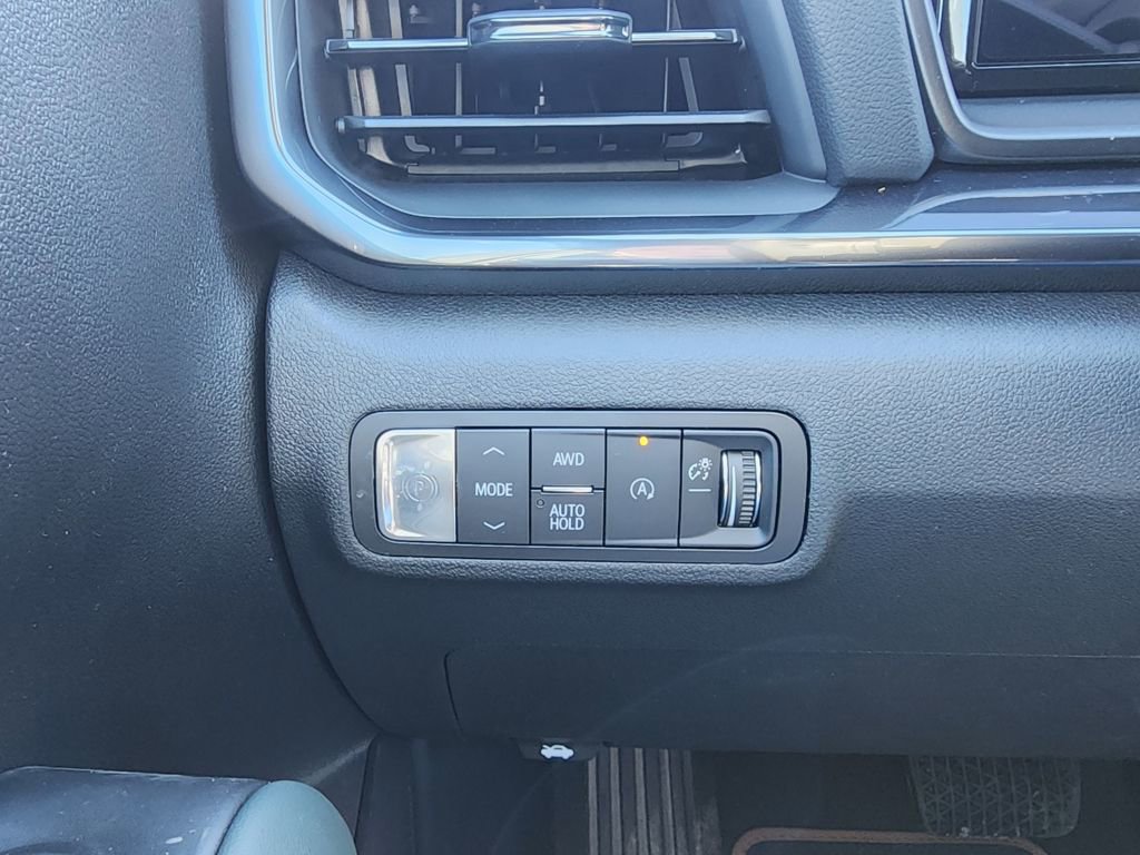 New 2026 GMC Terrain AT4 w/ Convenience Package III image 18