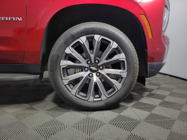 Used 2025 Chevrolet Suburban High Country AWD/4WD image 11